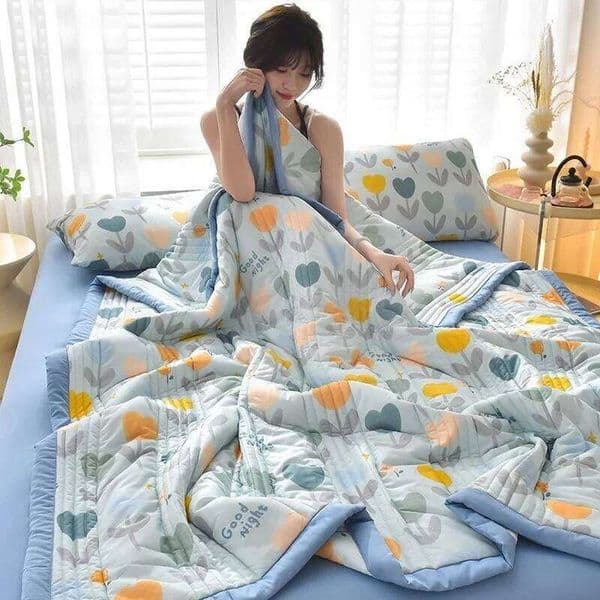 Breathable, comfortable, and feeling silk summer cool quilt, air-conditioned quilt 26H0320