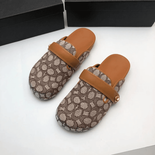 10A new Designer Slippers sandals Men and Women brown slides Genuine Leather Casual Shoe summer beach gladiator Mules hasp high quality sandals 123