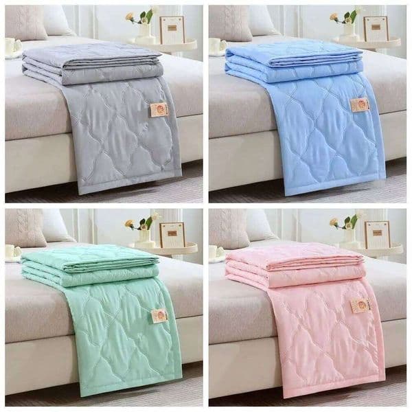 New Double Sided Cooling Blanket Cold Effect Skin-Friendly Conditioning Breathable Solid Color Cooler Quilt 26H0320
