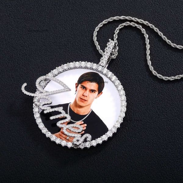 Luxury Jewelry Style Personalized DIY Letter Disc Men and Women Family Portrait Necklace Large Round Plate Photo Pendant