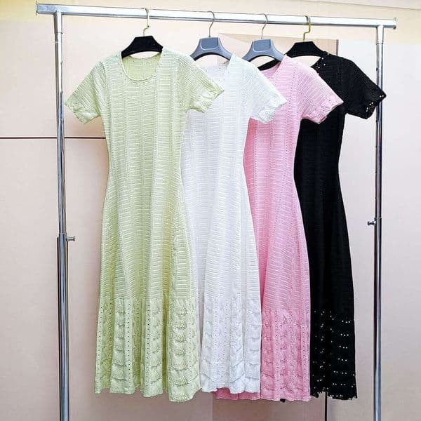 2026 Spring and Summer New Designer Round Neck Elegant Long Retro D17 Design Short Sleeve Knitted Dress