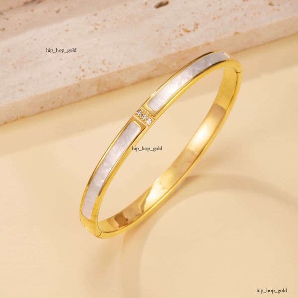 Jewelry Sterling Silver 14K 18K Gold white mother-of-pearl inlaid with diamonds O-shaped clasp bracelet light luxury non-fading jewelry titanium