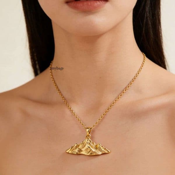 2026 Amazon Cross-Border New Volcano Pendant Necklace Exquisite Fashionable Versatile Clavicle Chain Jewelry Gift