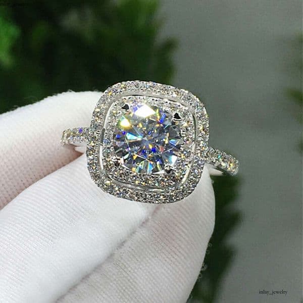 wish Jewelry new style luxury high-end micro-inlaid Moissanite imitation diamond wedding ring foreign trade export jewelry