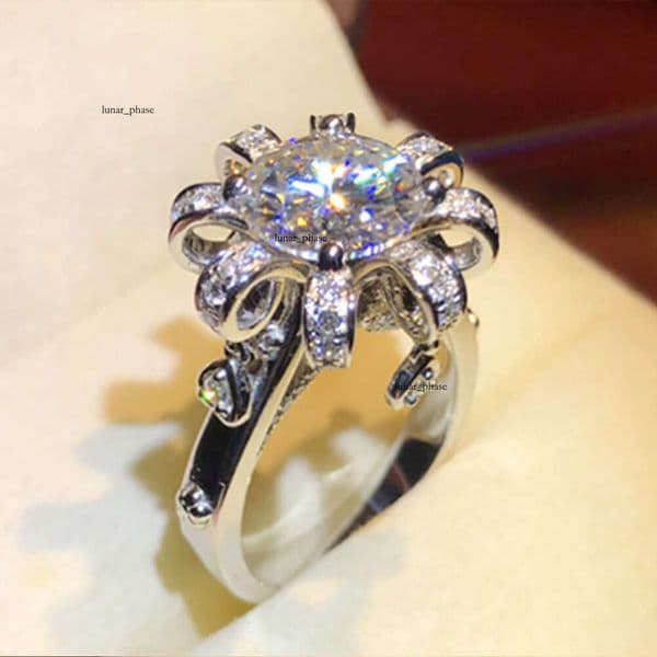 popular live-streaming model: Platinum petal micro-inlaid Moissanite for women wedding anniversary ring accessory