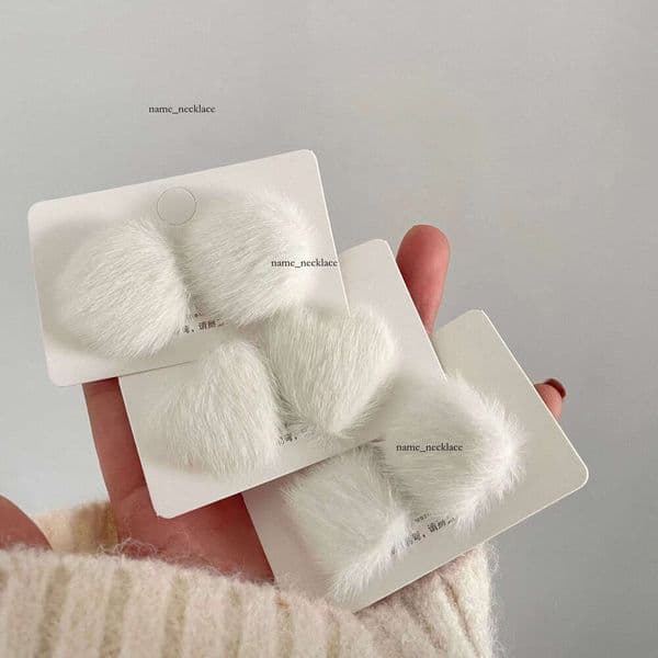 New Korean Dongdaemun geometric heart plush earrings for women, trendy cute, with a youthful and sophisticated vibe