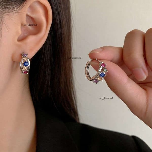 Rainbow gradient colored diamond with a light luxury niche design silver circular earrings, versatile and fashionable everyday earrings
