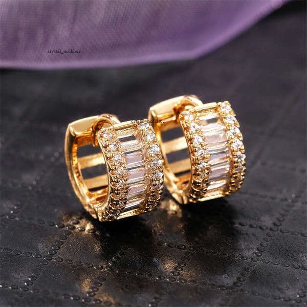 French-style light luxury earrings fashionable design with full diamond Moissanite ear clasps unisex trendy accessories