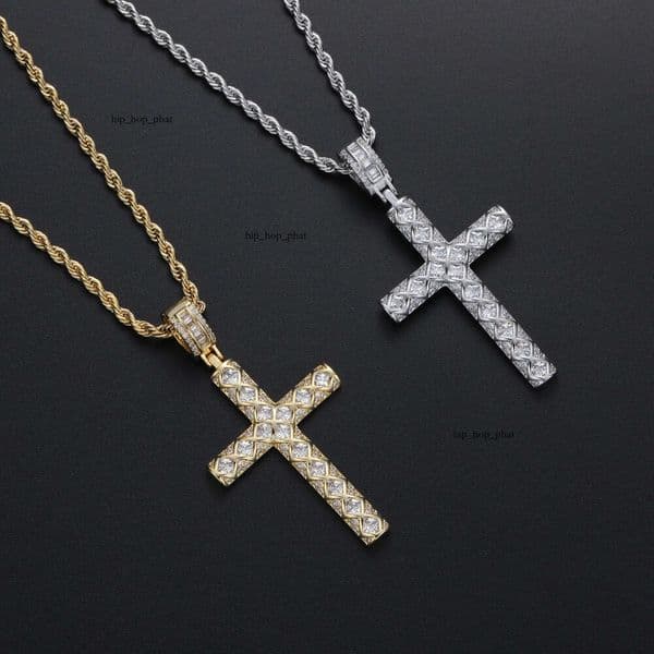Cross Jewelry Hip Hop Rap Accessories Personalized Unisex Necklace Silver Inlaid Moissanite Pendant Versatile