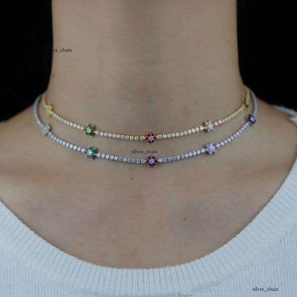 Jewelry women's ins-style floral Moissanite necklace unique and simple collarbone chain high-end vintage style necklace