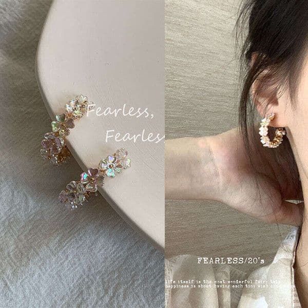 2026 New Trendy Korean C-shaped for Women, Internet Celebrity Flower Design, Unique Minimalist Style Stud Earrings