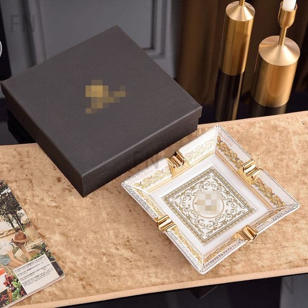 Elegant Square Bone China Ashtray, Chic and Functional Design, Ideal for Home, Office, Cafe, or Outdoor Spaces, Premium Quality and Durable