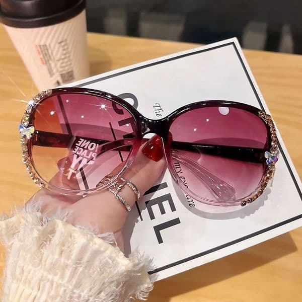 Designer Luxury Brand 2025 New Women's Anti UV Big Face Slimming Sunscreen Fashion Korean Edition High End Diamond Sunglasses Wholesale