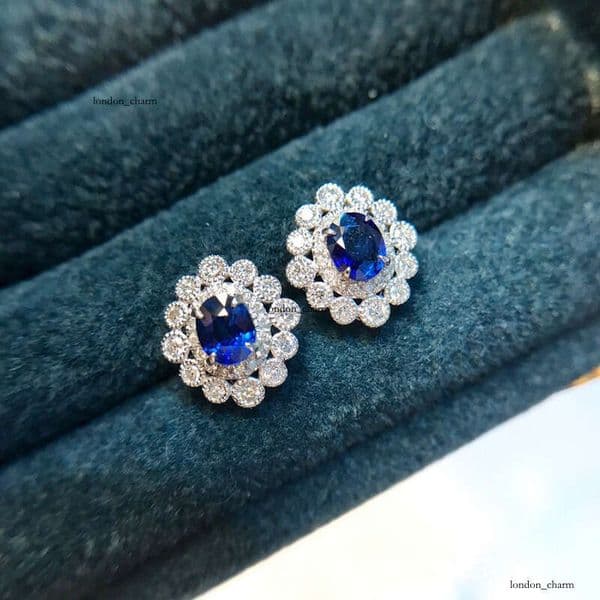 Moissanite Jewelry fashion sunflower princess-style elegant charm stud earrings classic and stylish statement earrings