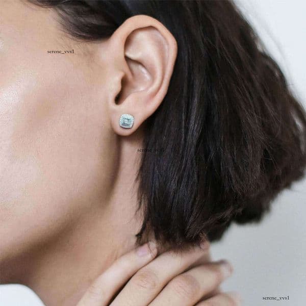Recommended New Product Selling Hot Luxury jewelry: Fahionable and Elegant Micro-Inlaid White Moissanite Stud Earring Women' Vintage Square Double