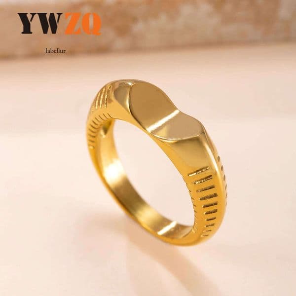 New titanium jewelry stylish design for women cast V-shaped textured 925 Sterling Silver 18K Gold rings wholesale factory