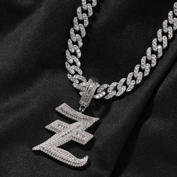 Hip-Hop Ice with VVS moissanite Vintage Cute Large Ancient English Single Letter Pendant Pure silver Inlaid Moissanite Niche Versatile Jewelry
