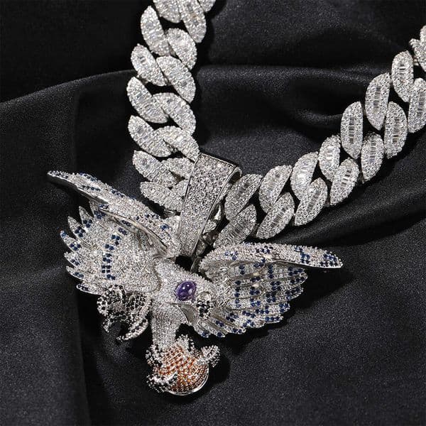 Hip-Hop Ice with VVS moissanite Retro New Rap JinJiBeWater Falcon Same Style Pure silver Inlaid Moissanite Exquisite Pendant Accessories Wholesale