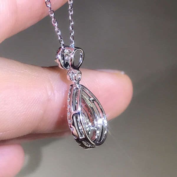 Wish New Hot-Selling Korean Style Full-Diamond Water Drop Shaped Moissanite Necklace for Women Birthday Gift Collarbone Chain Wholesale