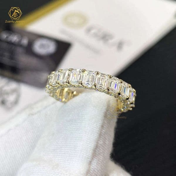 Upscale Womens 14K Yellow Gold 3x4mm Emerald Cut Eternity Ring Moissanite Diamond Jewelry Fine Luxury for Gift