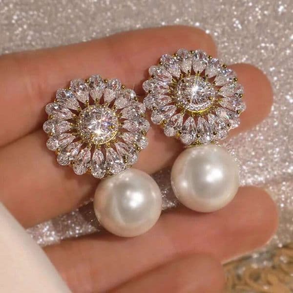 Baroque New Style Exquisite Flower Moissanite Imitation Pearl Earrings for Women Sweet Bride Engagement Evening Jewelry