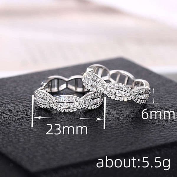 Jewelry Light Luxury Pig Nose Earrings Fashionable Twisted Hollow Minimalist Style Ear Clips Trendy Chain Earrings for Women