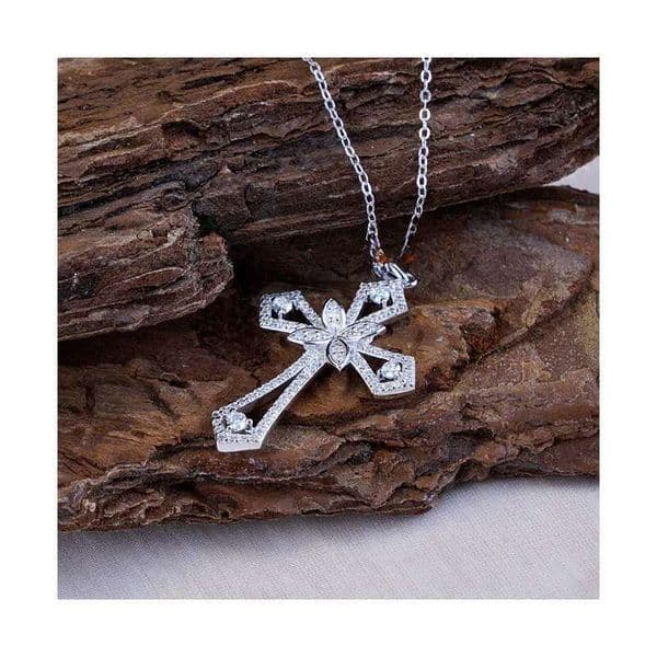 Luxury 925 Sterling Silver Moissanite Gemstone Pendant Necklace Bulk Stock