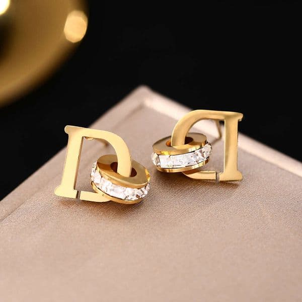 Cross-Border Bestseller: Niche Design, Light Luxury Letter Titanium Steel Stud For Women, Elegant And Simple Earrings That Do Not Fade