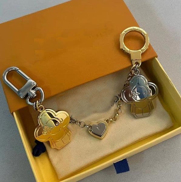 Designers Keychains Letters Keychain Top Car Key Chain Fashion Women Buckle Jewelry Keyring Bags Pendant Party Christm Gift