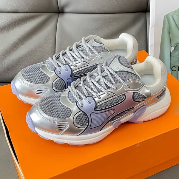 Casual shoes shoes luxurious shoes mesh sneaker vintage shoes fashionable shoes outdoor running shoes hiking shoes breathable shoes