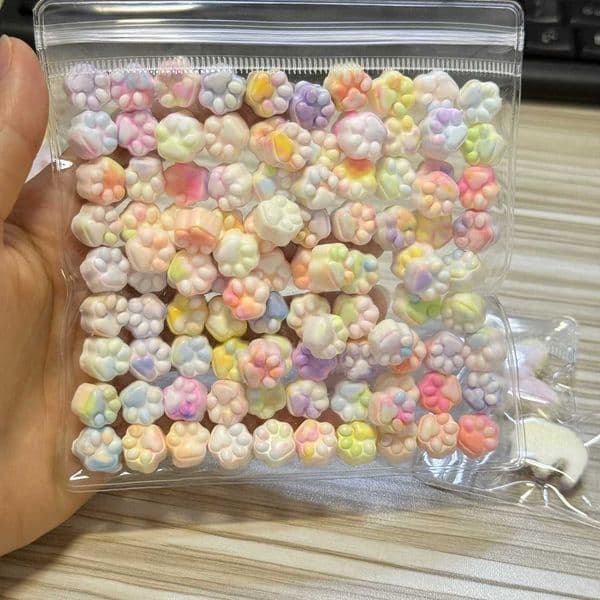 100pcs Kawaii Mini Cats Paw Squishy Toy Silicone Soft Colorful Cat Paw Mochi Stress Relief Squishy Fidget Toy for Adult Gift C260325 C260327