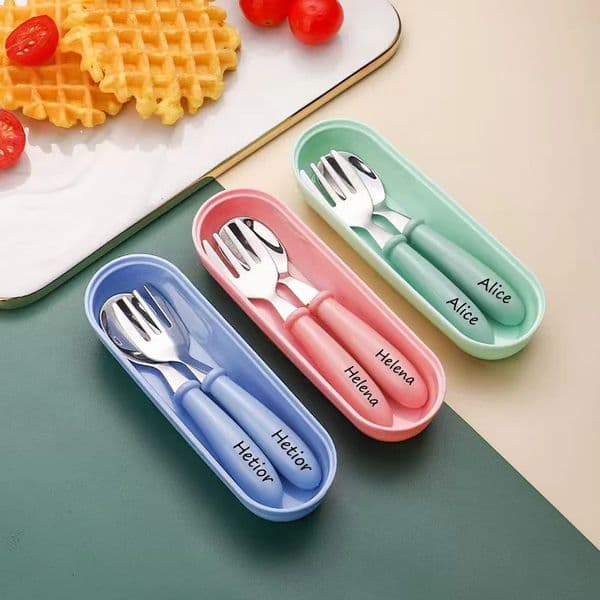 Customizable Name 3Piece Childrens Dining Set Spoon Fork Storage Box Portable Kids Tableware Kit 260325