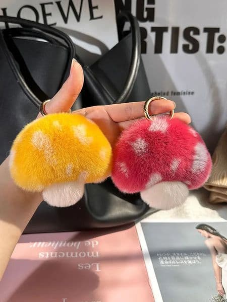 Wholesale Cute Mushroom Rex Rabbit Fur Key Chains Girls Schoolbag Toy Pendant Women Bag Charm Ornaments Car Keyring Gift 260323BJ
