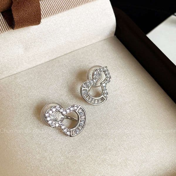 Xiaofulu Versatile Gourd Ear Clip For Women Fashion Commuting Stud Light Luxury Personality Design High-End Earrings