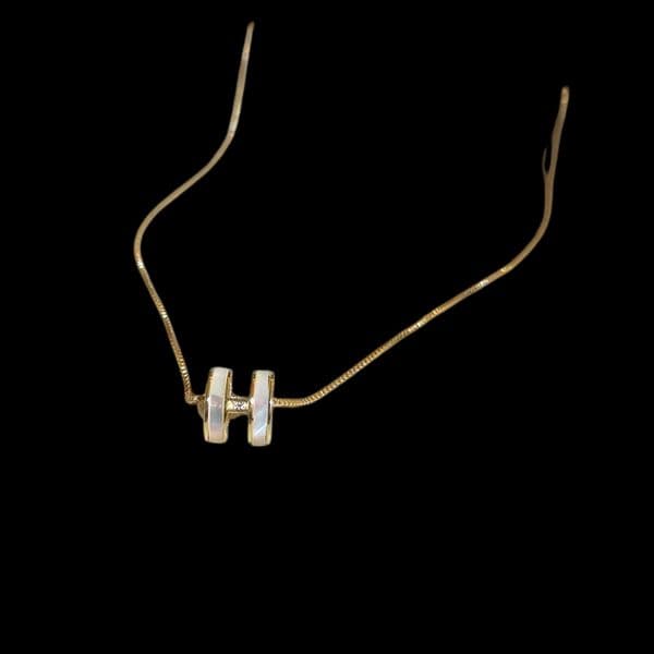 Luxury inspired Collarbone Chain Pendant Necklace Designer Necklace Genuine Gold-Plated Zirconia Letter Pendant Premium Gift for Your Beloved fa828