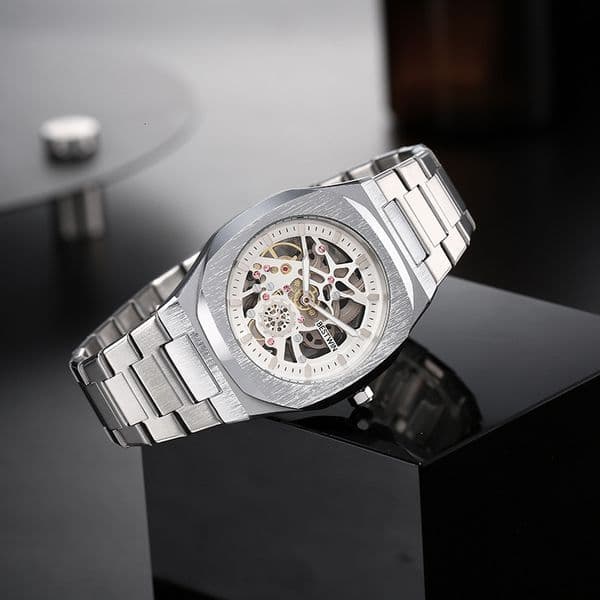 Fashion Alloy Hollow Butterfly Buckle Live Export Men's Quartz Watch