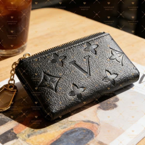 Designers luxurys Purses KEY POUCH POCHETTE CLES Women Mens Key Ring Credit Card Holder Coin Purses Mini Wallet Bag with box and dustbag M62650 M80879 a3