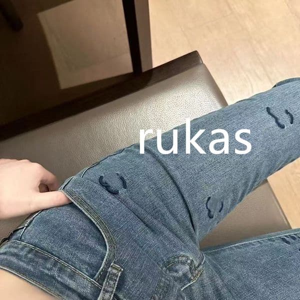 Designer Women Jeans Slim Fitting Legging Denim Pants Women Jeans Mid Waist Top Quality Jeans Fashion Brand Embroidery Designer Stretch Jeans Ladies Flared Pants
