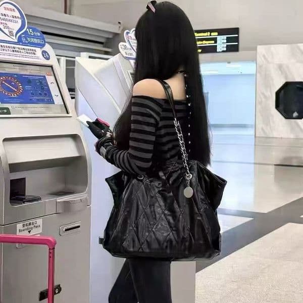Practical Black Tote for Women, Large Capacity New Commuter Shoulder Bag, Chain Hobo Bag
