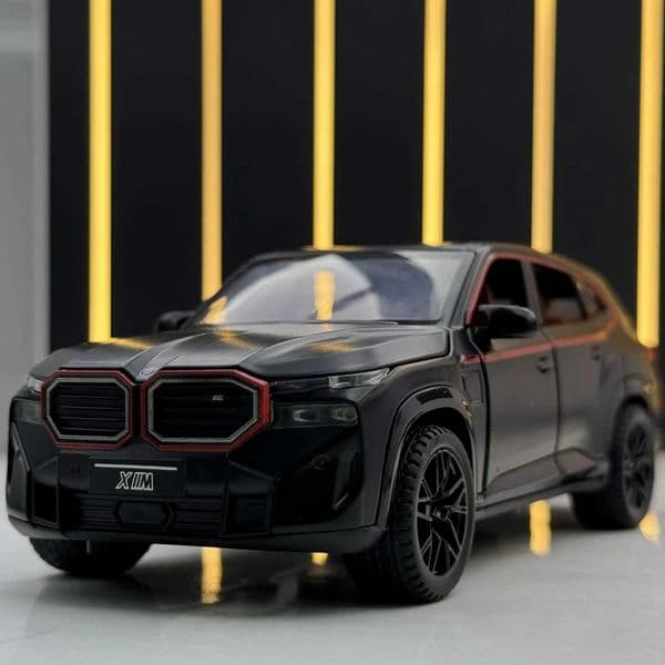 Miniature XM 132 Alloy Car Toy Glowing Lights Realistic Sounds Kids Dream Racing Model R251209