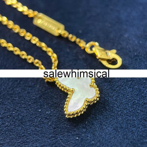 Elegant Four-Leaf Clover Charm Bracelet Necklace - Gold Plated Chain with Sparkling Crystal Accents - Handmade Cuff Bracelet Luxury Jewelry 1MQJ