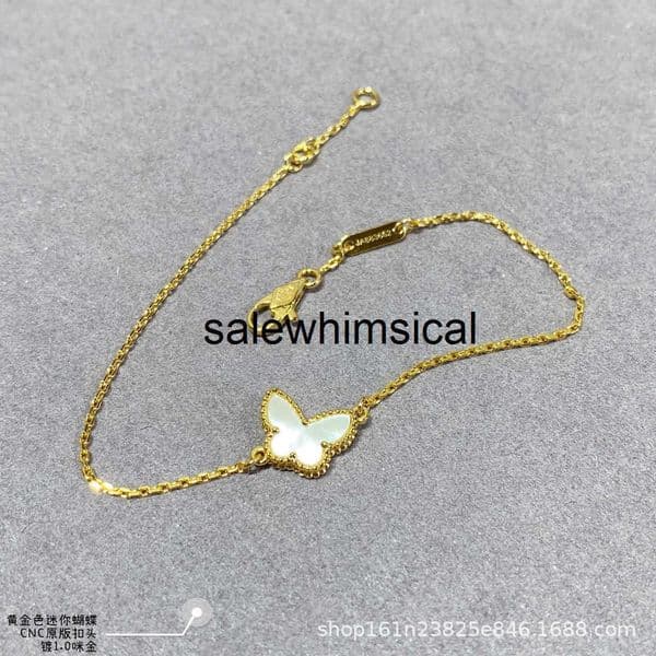 Elegant Four-Leaf Clover Charm Bracelet Necklace - Gold Plated Chain with Sparkling Crystal Accents - Handmade Cuff Bracelet Luxury Jewelry K20V