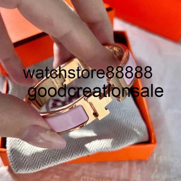 Elegant V Gold Plated H-KELY-Style Bracelet with Enamel - Handmade Cuff Diamond Bracelet for Men and Women's Luxury Jewelry 8CRT