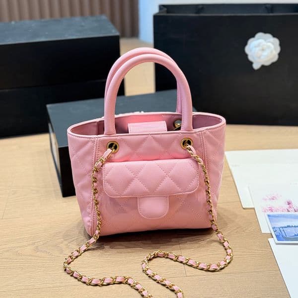 Ladies Luxury Handbag Portable Shoulder Bag Genuine Leather Denim Checkered Pattern Gold Hardware Hinge Matelasse Chain Crossbody Evening Makeup Bags Wallet 20cm