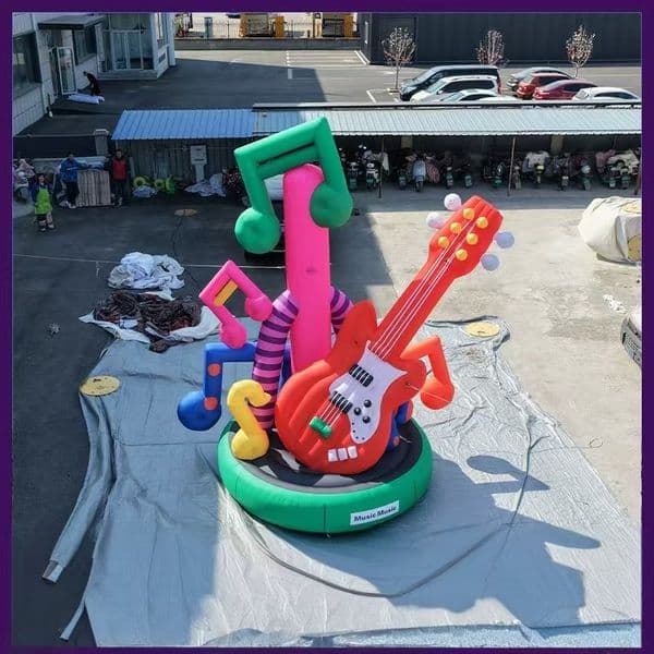 Customized inflatable note guitar, beautiful decoration space, artistic scenery, simulation air model