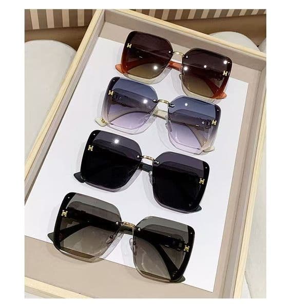 High-Quality Stylish Female Sunglasses Featuring Glitter & Stellar Patterns - Ideal Outdoor Accessory