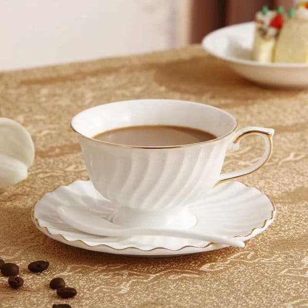 porcelain tea cups Ceramic coffee mug and plate set Simple tea set Bone china latte art cup afternoon tea tania bulhoes cupT260328