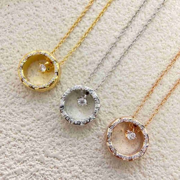 Designer Jewelry Channels New Diamond-Encrusted Diamond Pattern V Gold COCO Ring Smart Light Luxury Collarbone Necklace Gift