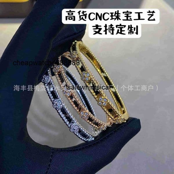 Brand designer bracelet V Gold Jewelry Craft Four-Leaf Clover Kaleidoscope Narrow Bracelet Womens Bracelet 18k High-End Feel Bracelet