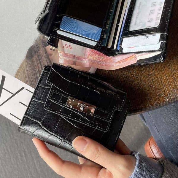 Women's genuine ather walt new model, top-layer cowhide, short sty, integrated card holder, lightweight, compact, wealth-attracting design, niche